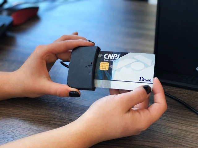 Leitor gravador de cartão com chip smartcard para e-CNH e-SmartDX